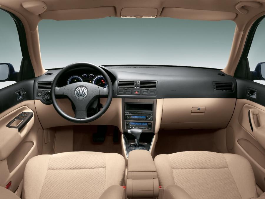  Volkswagen FAW Bora 1 6 SMFi 2006 года  (CN) (фото 6 из 11)